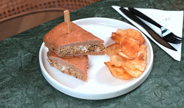 ساندويتش التونة