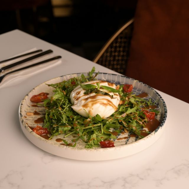 سلطة البوراتا