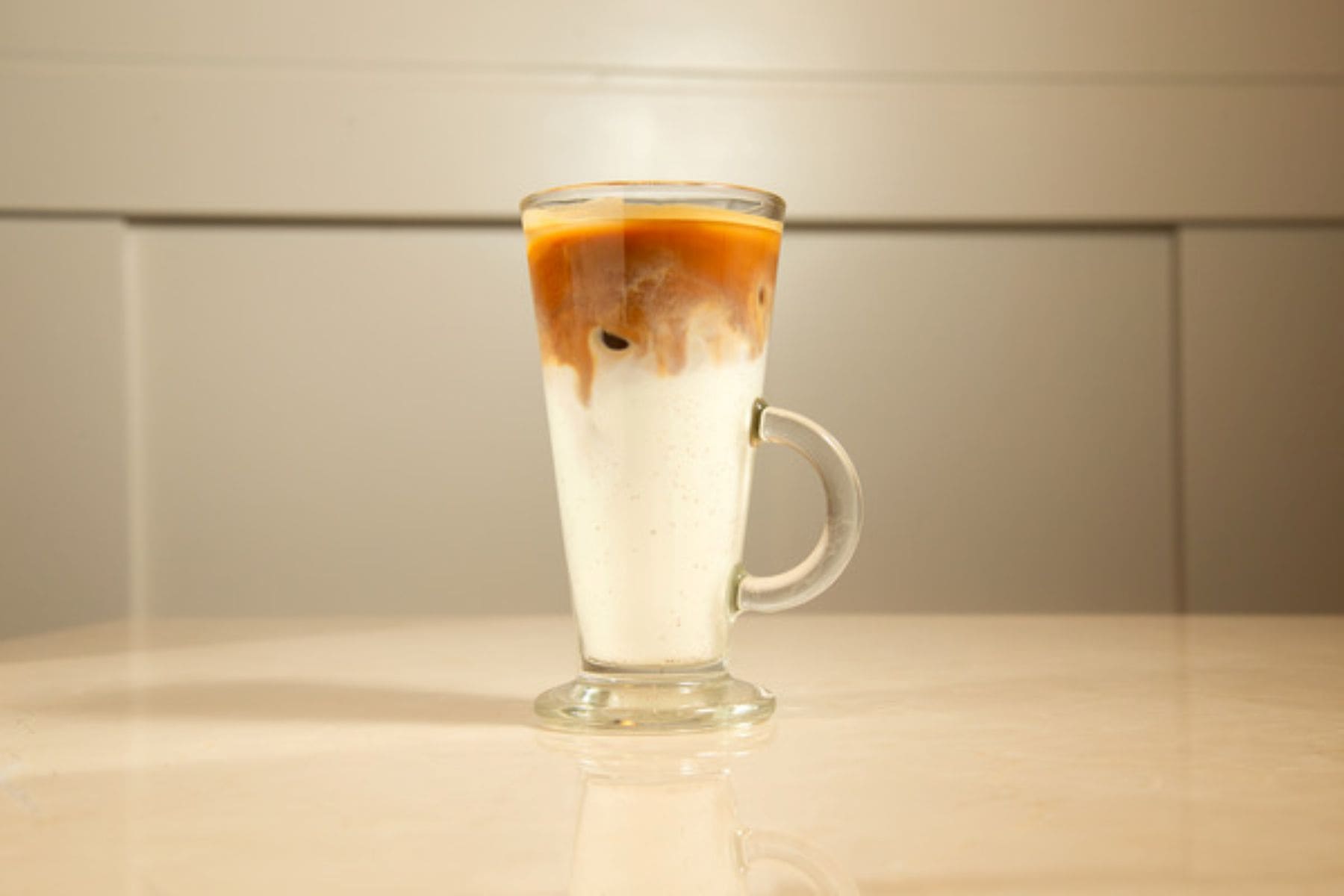 ديورا القهوة الباردة