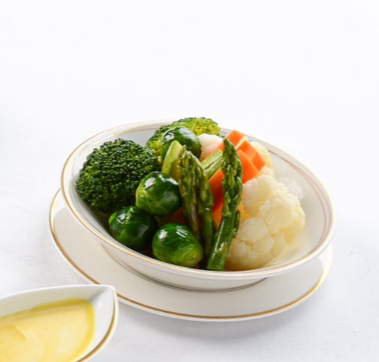 خضروات مشكلة مطهية على البخار