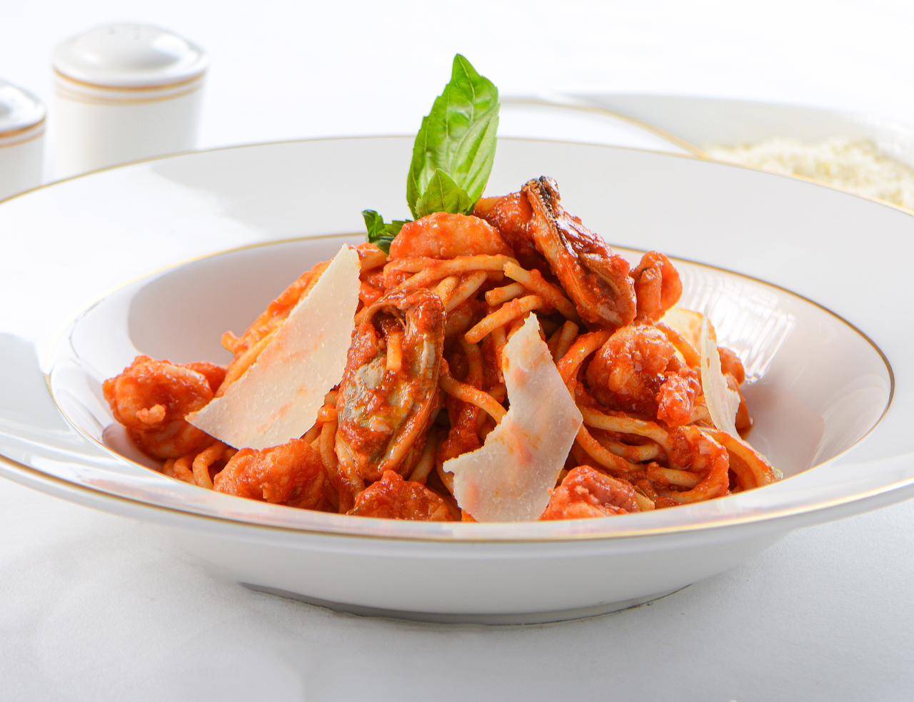 معكرونة من اختيارك , إسباجيتي أو بيني