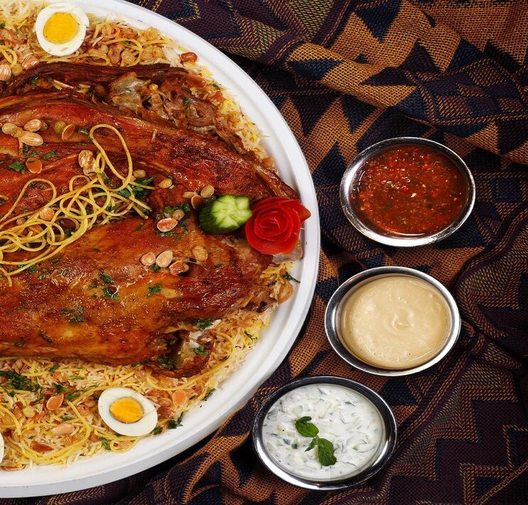 الأطباق الرئيسية